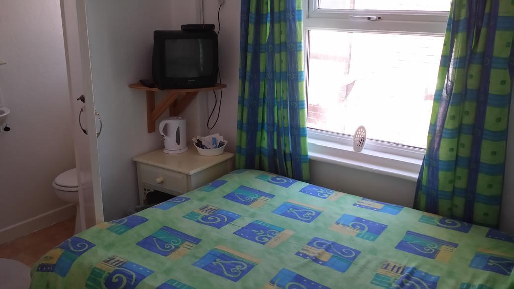 Airedale Hotel Blackpool Room photo