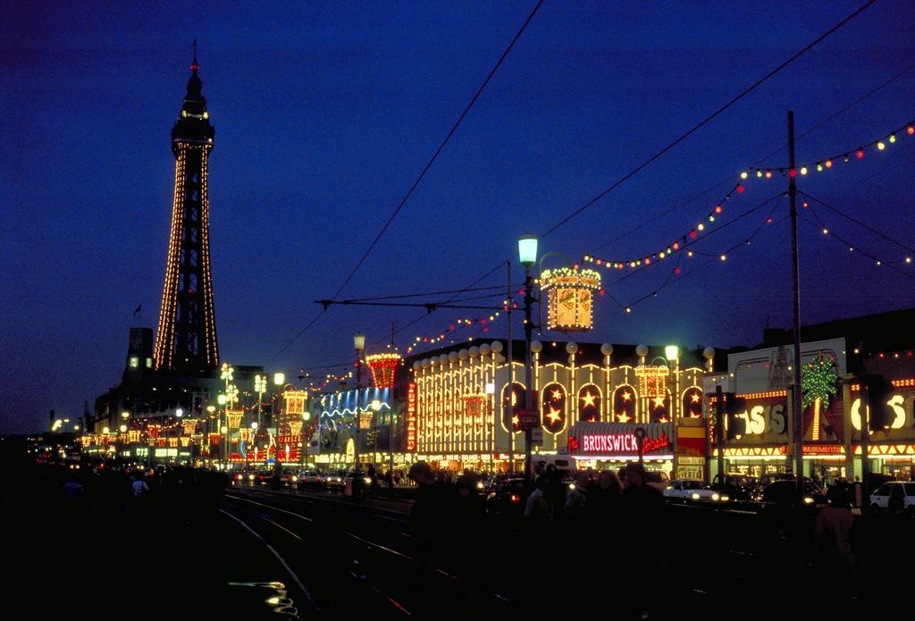 Airedale Hotel Blackpool Exterior photo